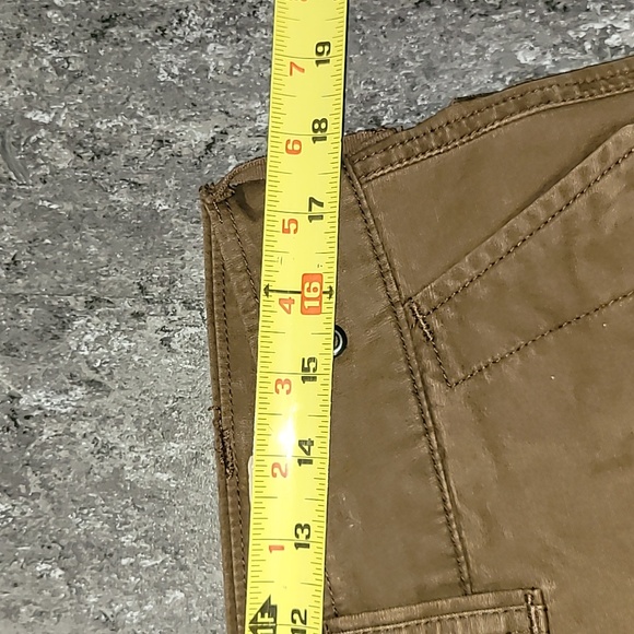 2006. Old Navy. Heavy-duty cargo Pants.  Field Tested. Men's size 34 - Picture 10 of 16